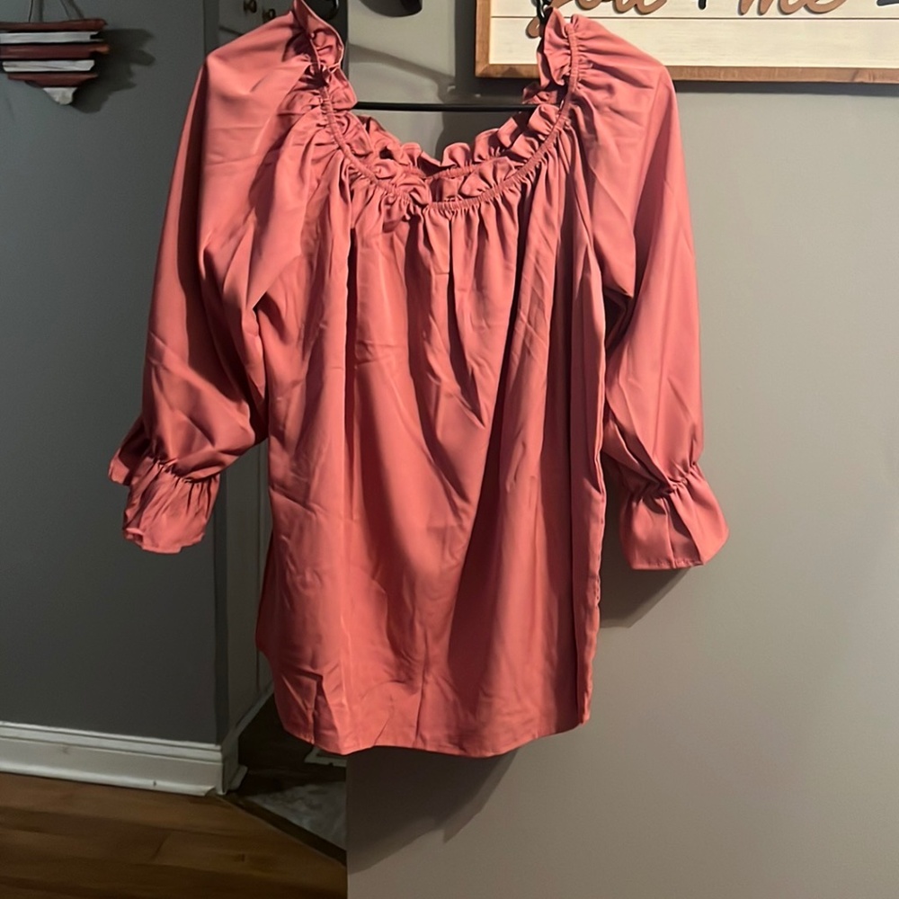 Women’s Ruffle shirt